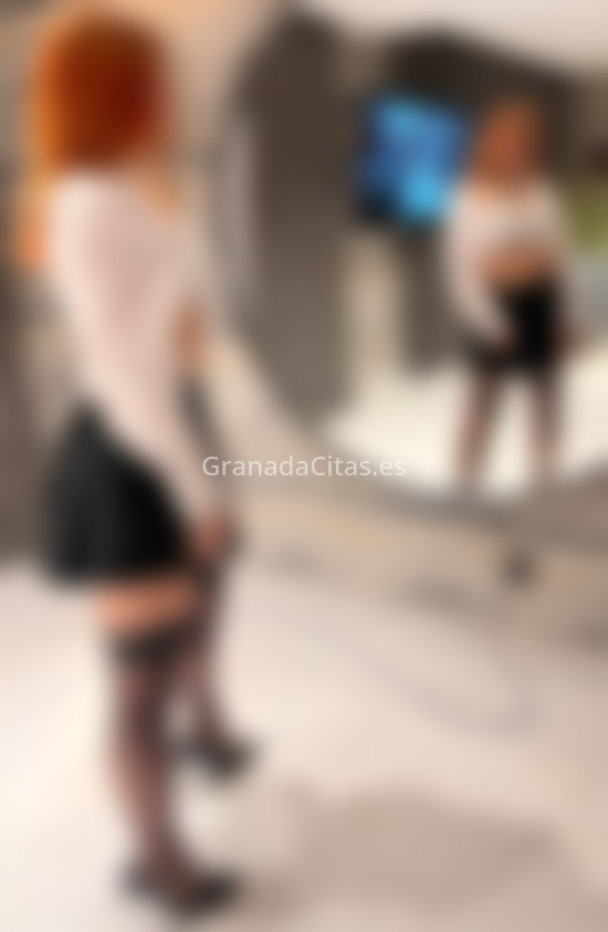 Coni, hermosa colombiana pelirroja. 602375544. Citas en GRANADA, GRANADA. www.granadacitas.es.