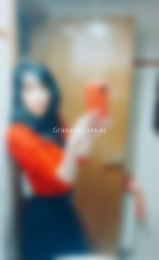 Cristina  española, sólo masajes . 697382471. Citas en GRANADA, GRANADA. www.granadacitas.es.