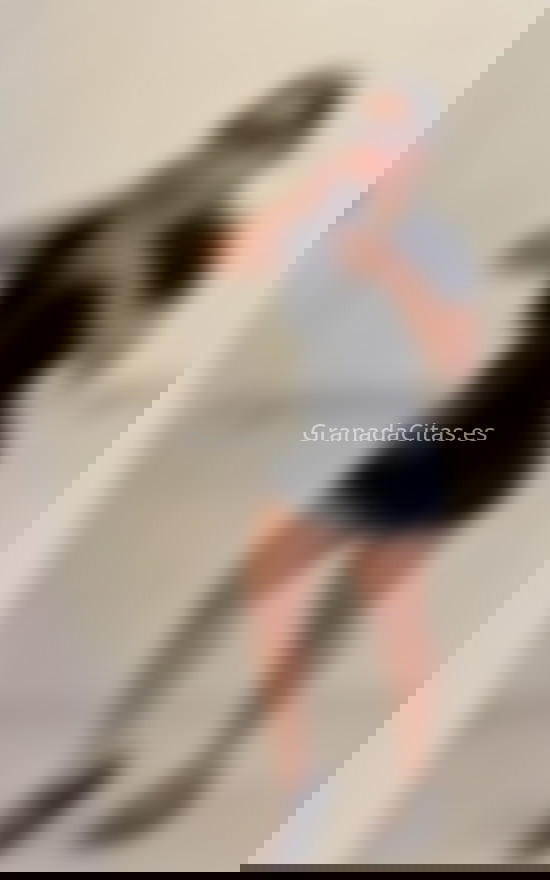 Vanesa, guapa, simpática y extrovertida. 641312094. Citas en GRANADA, GRANADA. www.granadacitas.es.