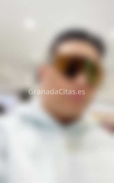 Maximiliano, latino. 672488234. Citas en GRANADA, GRANADA. www.granadacitas.es.