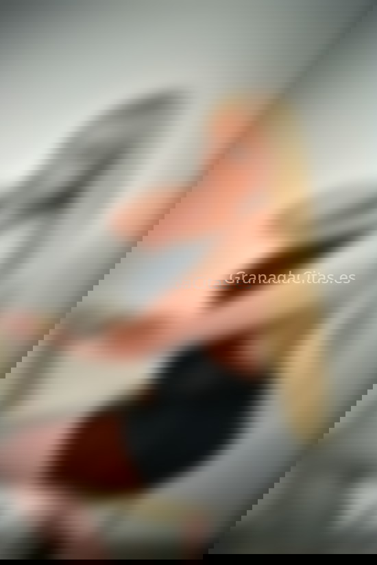 Verónica, chica trans muy alegre . 613417790. Citas en GRANADA, GRANADA. www.granadacitas.es.