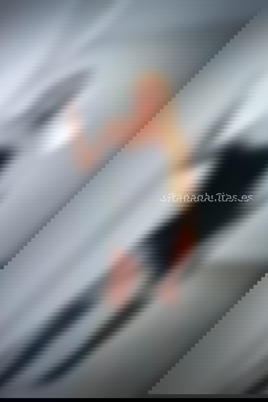 Verónica, chica trans muy alegre . 613417790. Citas en GRANADA, GRANADA. www.granadacitas.es.