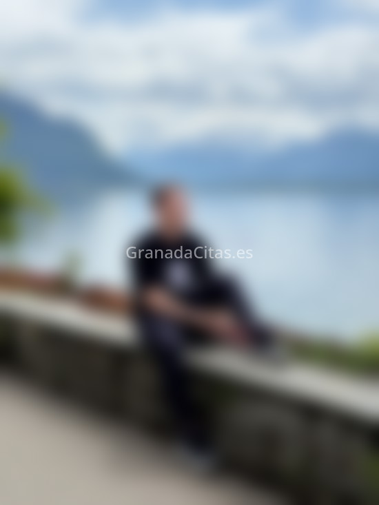 Santiago, joven colombiano. 622421872. Citas en GRANADA, GRANADA. www.granadacitas.es.