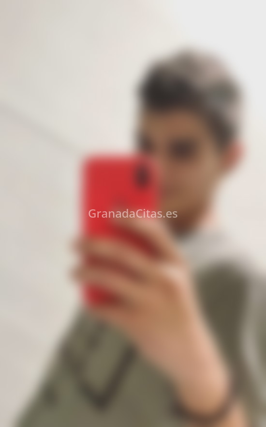 Alejandro, recién llegado a la ciudad. 648100675. Citas en GRANADA, GRANADA. www.granadacitas.es.