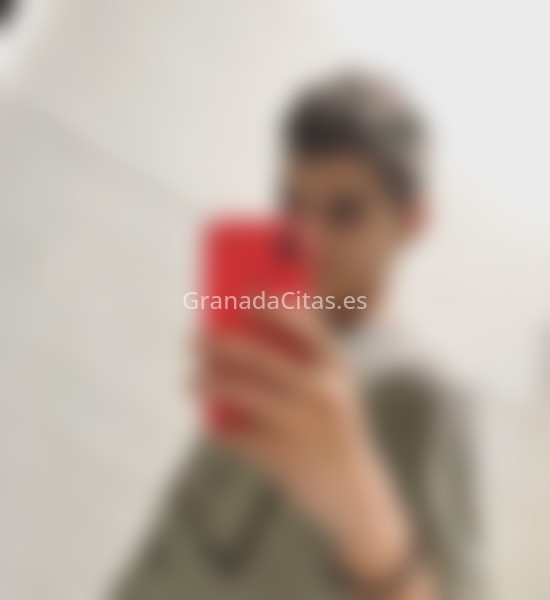 Alejandro, recién llegado a la ciudad. 648100675. Citas en GRANADA, GRANADA. www.granadacitas.es.