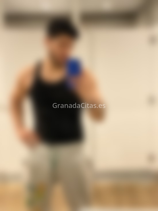 Daniel, latino recién llegado. 627275163. Citas en GRANADA, GRANADA. www.granadacitas.es.