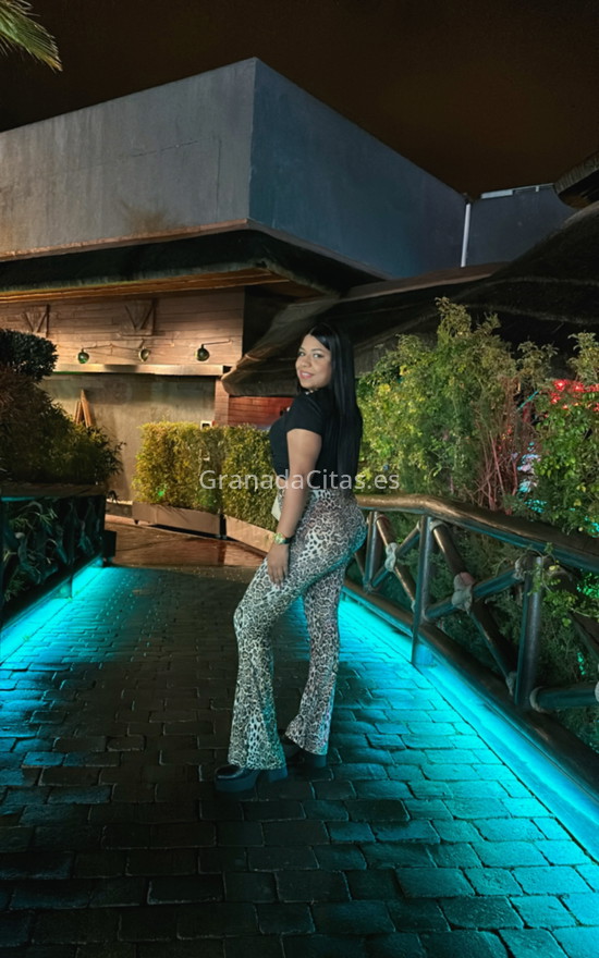 Andrea, colombiana de 19 años. 642700778. Citas en GRANADA, GRANADA. www.granadacitas.es.