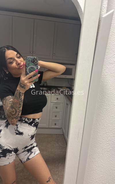Yanet, española morena tatuada muy guapa. 605492117. Citas en GRANADA, GRANADA. www.granadacitas.es.