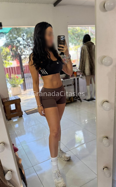 Yasmin, joven latina . 611244718. Citas en GRANADA, GRANADA. www.granadacitas.es.