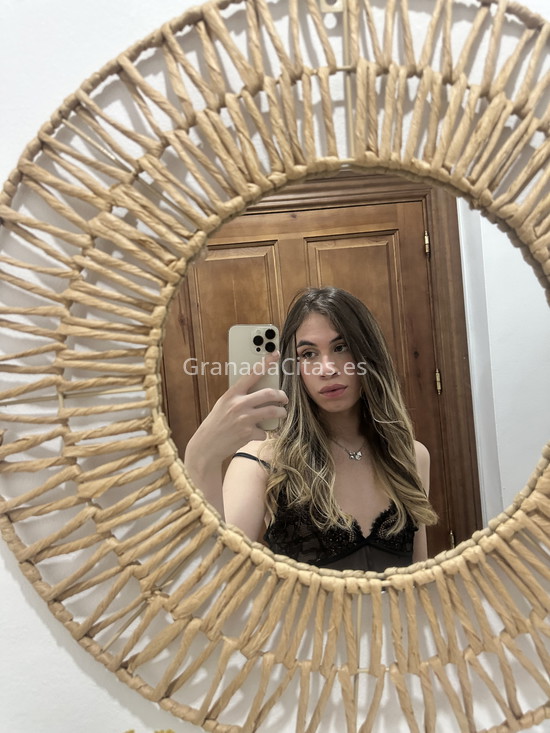Femenina y aventurera trans, Felicia . 602534788. Citas en GRANADA, GRANADA. www.granadacitas.es.